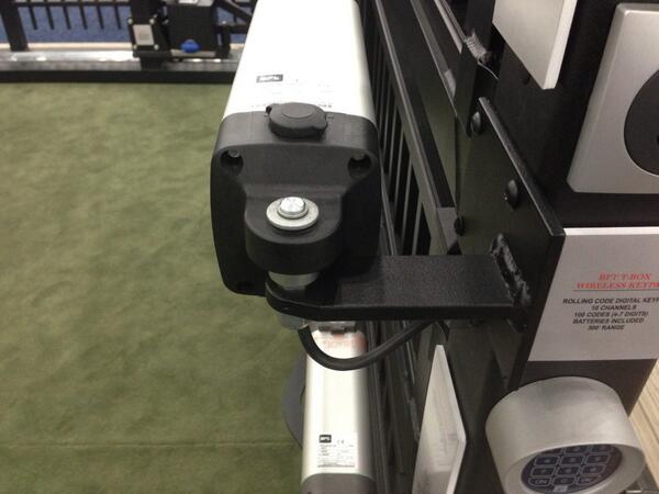 UltraAccess's tweet image. Welded BFT Phobos bracket only for @UltraAluminum Gates. Clean, powder coated and the right geometry!