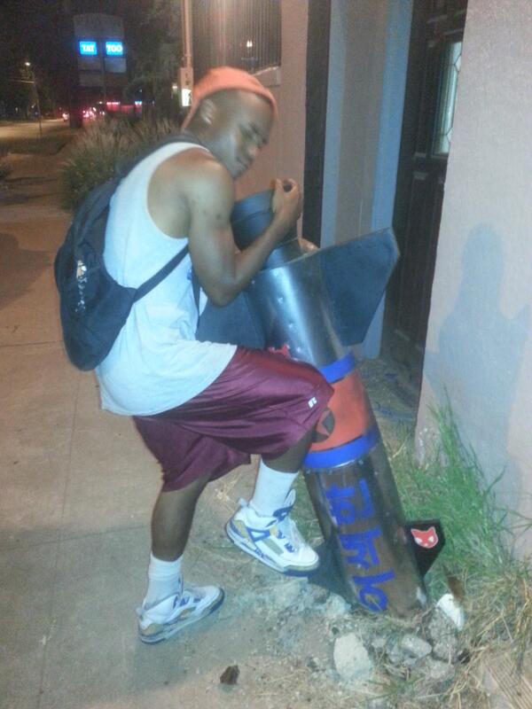 Dstarr21's tweet photo. Sleepy ace......blasting off http://t.co/aeDdPwjSXG