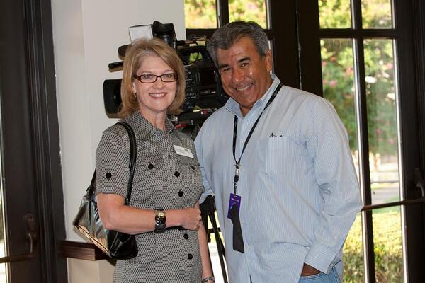 ABennettHouse's tweet image. At Fort Worth Chamber's and FWISD's Distinguished Employers of Teens recognition this morning with Roy Hernandez.