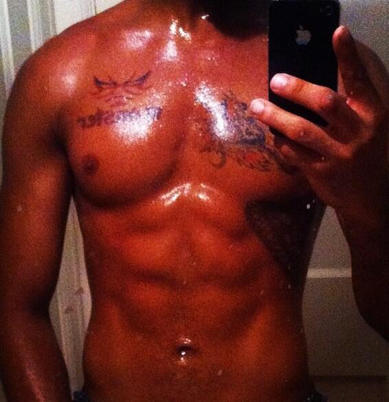 Late night work out... Still drippin Say wahh http://t.co/IhzMNnP4ZI<a href="/tag/p2e"class="tags"><span>#p2e</span></a><a href="/tag/cosmostakeover"class="tags"><span>#cosmostakeover</span></a><a href="/tag/cosmosecosystem"class="tags"><span>#cosmosecosystem</span></a>