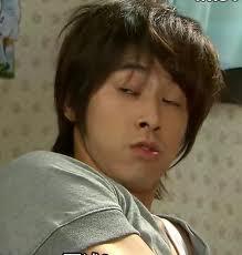 kpopcenterID's tweet photo. #pictderp *8 Yun.. http://t.co/YKdMTQz2Bs