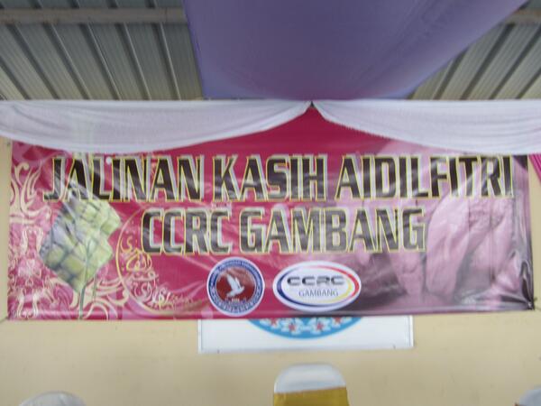 CCRCGambang's tweet photo. Terima kasih pada semua yang menjayakan Program #KaraokeRaya dan #JalinanKasihAidilfitri http://t.co/5GvT2aNoGm