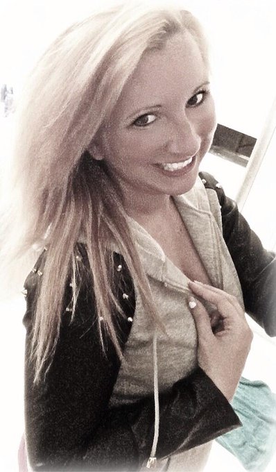 Smile!!!! =D http://t.co/fJYech4u43<a href="/tag/throwbacktuesday"class="tags"><span>#throwbacktuesday</span></a>