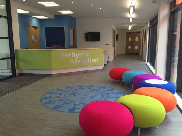 ashokahir's tweet image. Staff arrived today, children on Monday - welcome to the new @YsgolTreganna! Enormous thanks @CCProjectTeam