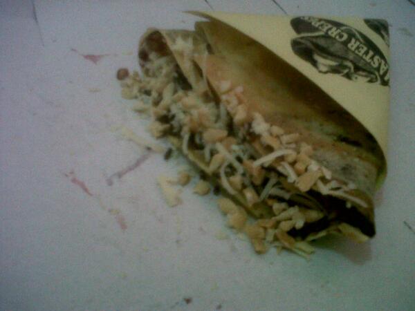 master_crepes's tweet image. Menu favorit hari ini coklat keju #MasterCrepes