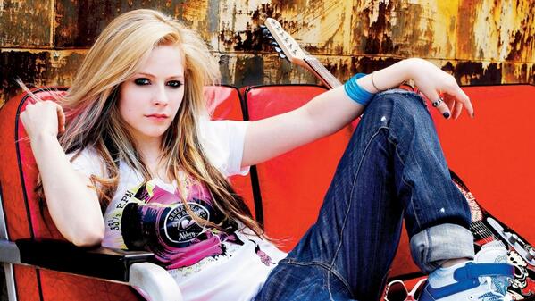 Оторва песня слушать. Аврил Лавин. Аврил Лавин 2001. Avril Lavigne Аврил Лавин 2013. Аврил Лавин скейтер.