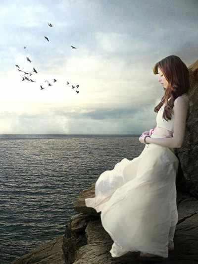 RoseTequiero's tweet photo. يرحلون من حياتي ,...وينتظرون أن اسأل عنهم .. عذراً أحبتي فـ أنا لا أجـري خلف الطيور المهآجره http://t.co/KB5a5F7kcD