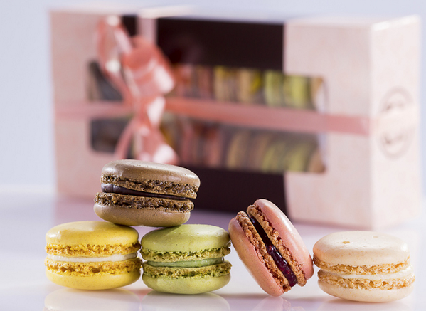 Patisserie Valerie Our Boxed Macaroons Make The Perfect Present For Someone If You Can Resist Them For Yourself Http T Co N9auo55jaj