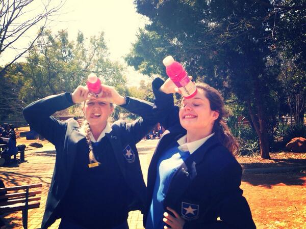 CathrynForbes's tweet photo. Vitamin unicorns with @TayWilkinson55 and missing @Gabzhurley ❤ http://t.co/ci7kA3cPOW