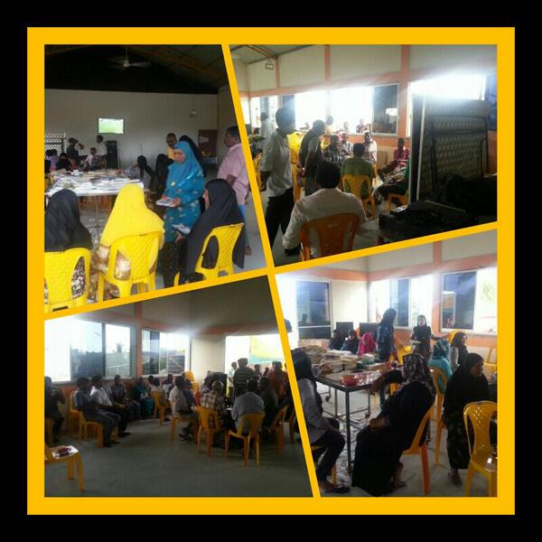 MGasam's tweet photo. MDP Thinadhoo Haruge Foariyaa eku # Kuriyah Kuriyah Kuriyah #Ehburun #RaeesNasheed2013 http://t.co/OE0MEMec0I