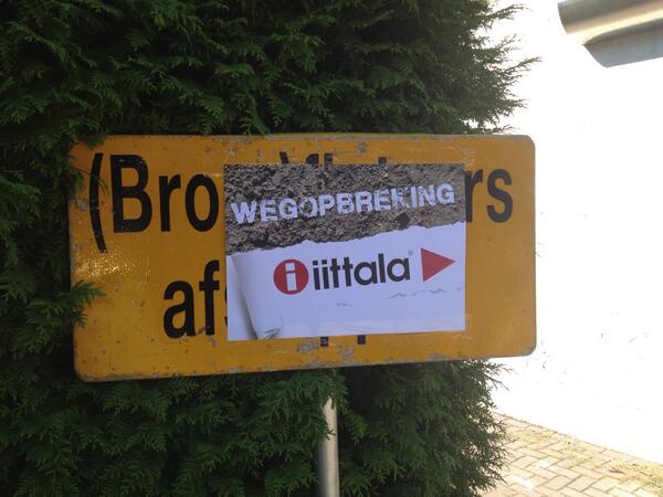 Natuurlijk ook 1 voor de buren. Met dank aan <a href="/Roelofsgroep/">Roelofs</a> voor het mooie verkeersbord wat ze beschikbaar stelden.