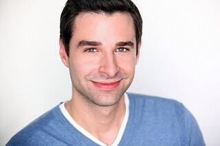 DavidBallam's tweet image. My Head... #headshot #actorstuff