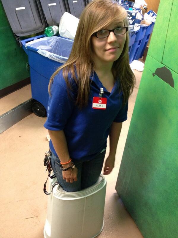 aSuspiciousEgg7's tweet image. So this happened at work #clutz #trashcan #krogerproblems #ShitHappens