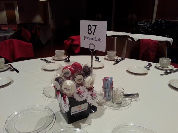 Delora_Newton's tweet image. Look at these scrumptious cake pop centerpieces for tonight's dinner from @cupcakes-a-go-go. #1Thread