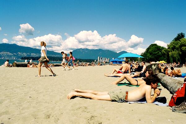 hotshotshorts's tweet photo. Fun in the #sun the good old #Vancouver summer continues! http://t.co/J77Q1T32tg
