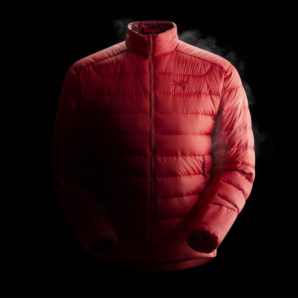Arcteryx's tweet photo. Have a look at the innovations that we’ve introduced in our new down collection. http://t.co/9IpKXjG11h http://t.co/AMmdaQKVB1