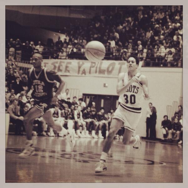 CoachCho's tweet image. #tbt with @MiamiHEAT #CoachSpo leading the @PortlandPilots on a fastbreak at the Chiles center