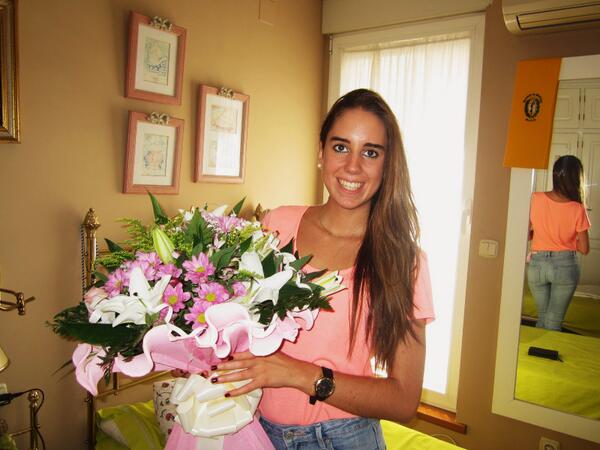 yiyi_rg95's tweet photo. ...conmigo TE ECHO MUCHO DE MENOS  #MEHEQUEDAOLOKACONELRAMO @marilo_rg http://t.co/vc4aJxws4V