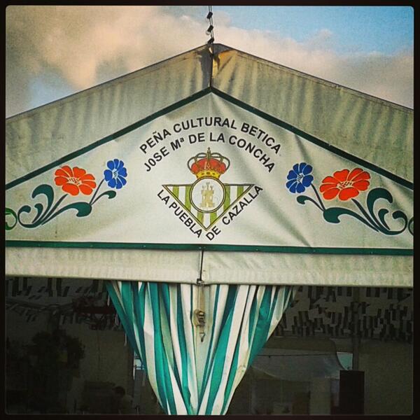 Beticismo's tweet photo. En la Feria de @PueblaCazalla podemos encontrar esta gran caseta: Peña Bética José Ma. De La Concha #Betis http://t.co/PXqa0l9oo9