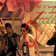 melendah's tweet image. &quot;@KpopCode: -c- Terlihat Sesosok Rambut. apakah itu sebagian dari kepala ryeowook ? atau pantulan cahaya? #horrorcode