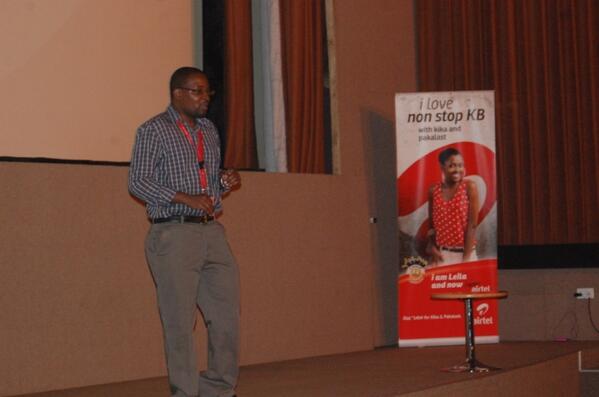 Airtel_Ug's tweet photo. @smgpeter Asst.Marketing Manager Data &Internet Airtel talk about #Telecomunication #ICTtrends at the #RaiseProgram http://t.co/petlHbpiAs