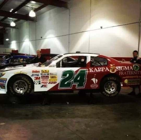 KappaSigmaHQ's tweet photo. The car. More pictures coming soon. #NASCAR #MilitaryHeroes http://t.co/1lTJ8oQvlM