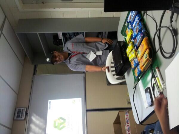 UREELARA's tweet photo. Charla sobre eficiencia energética realizada en Kraft foods el día de ayer #SoyConscienteConsumoEficiente http://t.co/tUdaRJwohR