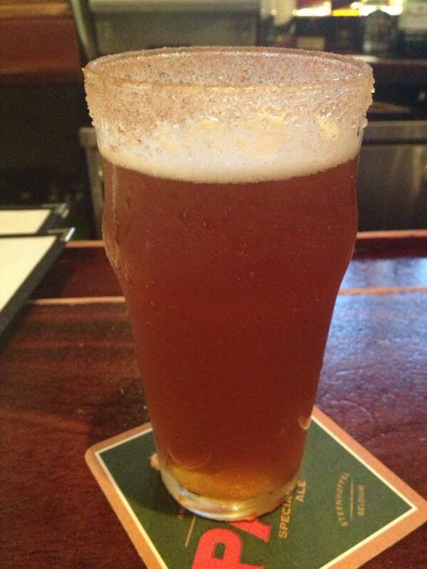 Meg_Doyle5's tweet photo. Third best thing about fall!!! Pumpkin beer is back!!! 🎃 http://t.co/wP82jR40Sa