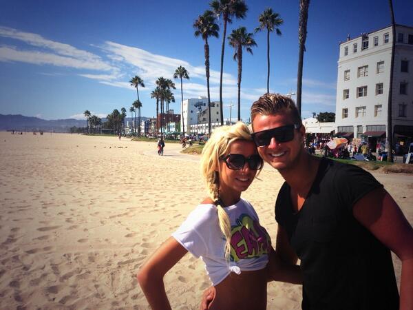 HillaryTeamFan's tweet photo. @hillarychtis @VincOff Ils sont juste magnifique *__* ♥♥ #TeamHillaryVincent ♥♥ http://t.co/JOXrKnaALV