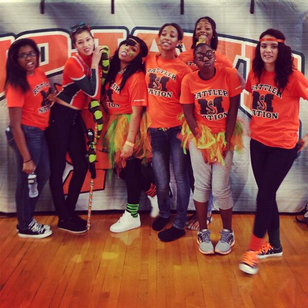 lexari__'s tweet image. #IAmRattlerNation #FirstAssembly #StuCo #Girls