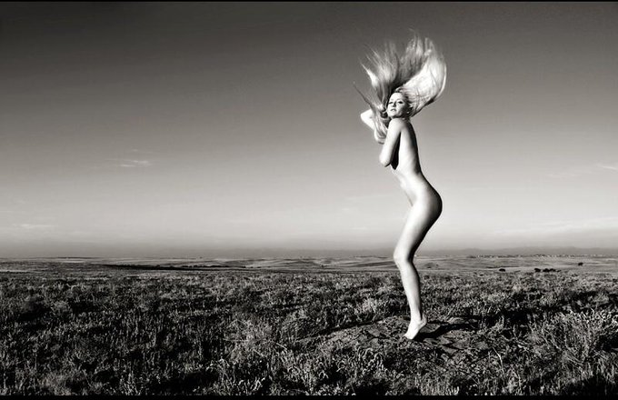 #tbt #blackandwhite #desert #nude #bw #model #figure #fineart #denver Love this #photo from #backintheday