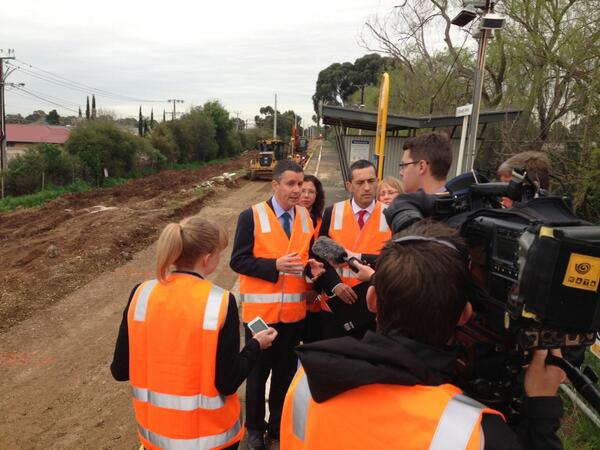 Mark_Butler_MP's tweet image. If you care about major infrastructure in SA, our car industry, and the River Murray, don’t vote for Tony Abbott.