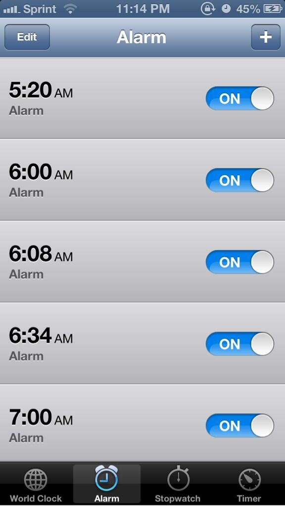 erinnndavisss's tweet image. I don't wanna #tooearly #6classes #notime #study #college