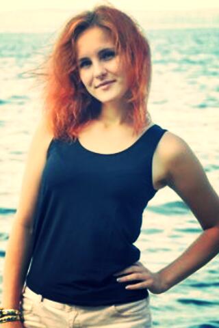 JuliaMinyaeva's tweet photo. #Aviary http://t.co/ZwWt3plDXZ