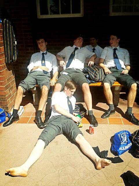 Fluv0003's tweet photo. "@Dajk_CFC: @Fluv0003 @thezohanrsa HA #Matric2013 #TheBoys #HawtreyMyMan http://t.co/zvOQwQyJzi" #therotlife