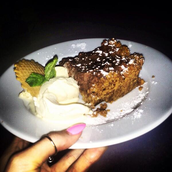 ScarlettBakery's tweet image. I made pudding last night. Chocolate Tart &amp;amp; Almond ice cream  #homemade #bakingabroad #hero