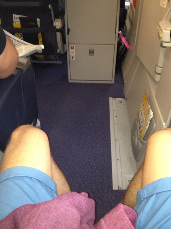 MaxBarrow's tweet image. Off to Marbella boi!
Extra legroom as well biatch.
