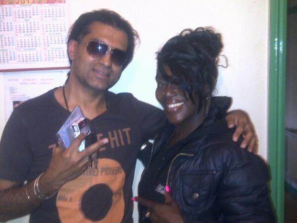 kazabenzz01's tweet photo. Me and @ApacheDONRAJAH chilling on da endzzz http://t.co/gT8tWXbrWV
