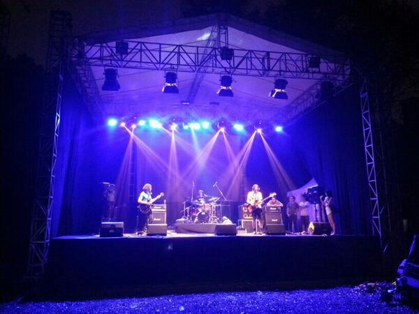 RullyAnnash's tweet image. RT @RezaPuspo: @reformfest sound check. The Stepkids on stage now