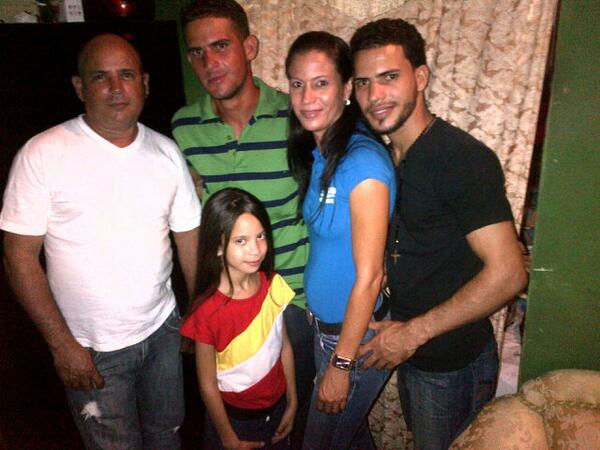 Flacog01's tweet photo. #Mi Familia la quiero mucho http://t.co/bNqZfPT4BX