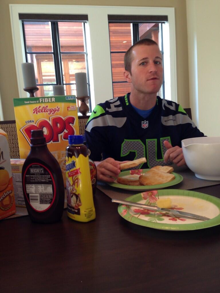 Kasey Kahne on Twitter: "I like to kick off every #TGIBF ...