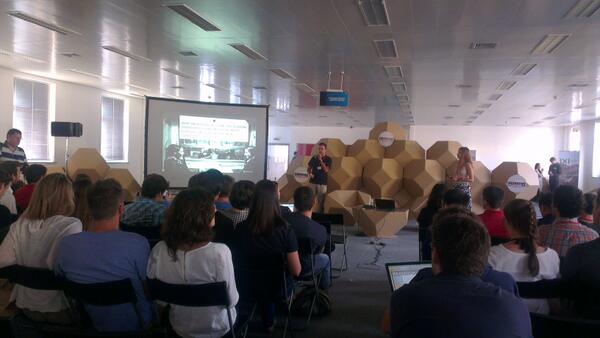 #unplugme Pioneers unplugged presentation just started. #lisbon