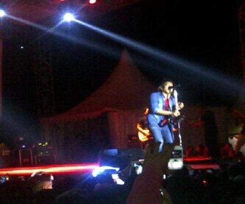NOAH_FANS_CLUB's tweet image. Ariel @R_besar on stage #Konsel #ProMildNOAH