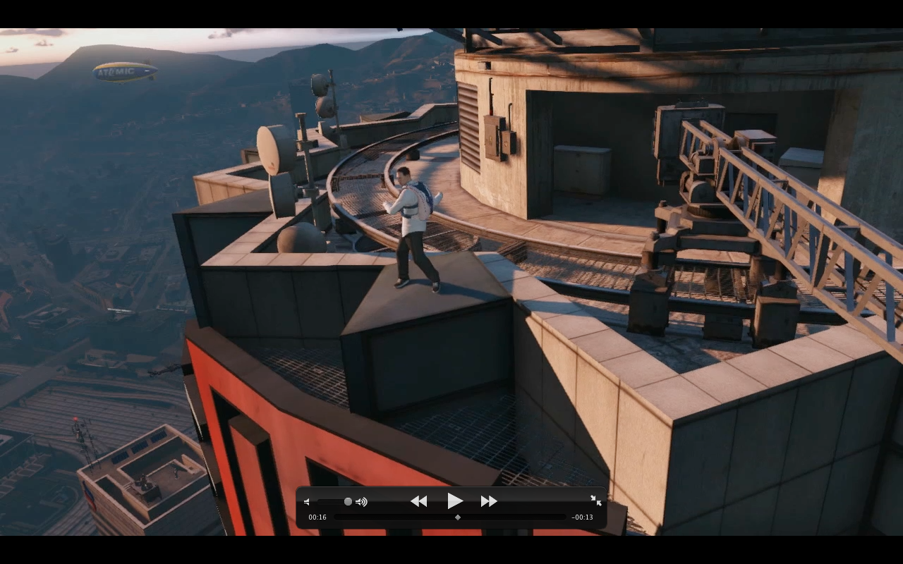 BTfYg9EIMAAuLKS.png:large