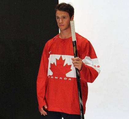 AllanSantosYEG's tweet image. Team Canada's Olympic hockey jersey for Sochi?  Let's hope there is another design. #lackingcreativity #boring