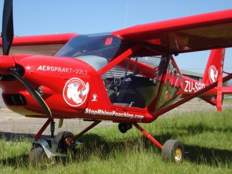 StopRhinoPoach's tweet photo. Gavin got his pilots licence today! Lots of rhino work ahead in ZU-SRP.Thanks sponsors for making a dream come true! http://t.co/dBeLG97tZA