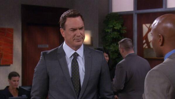 RulesTV's tweet image. Hey, I couldn’t help noticing you liking your wife. #TheFiveThings #RulesOfEngagement