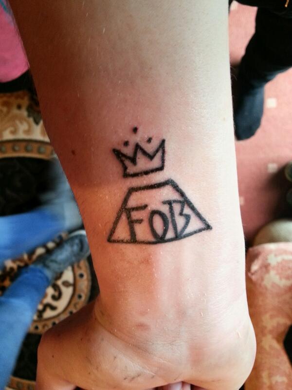 Pricey413's tweet image. Love my @falloutboy tattoo #dedication