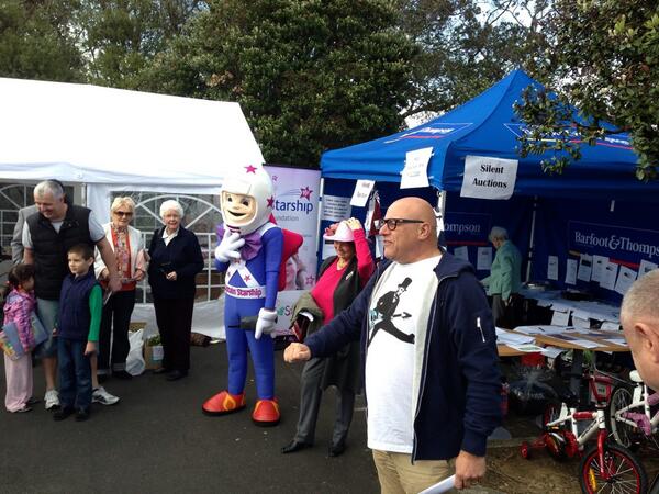 TimCproperty's tweet image. Garage sale for Starship at B&amp;amp;T, Meadowbank