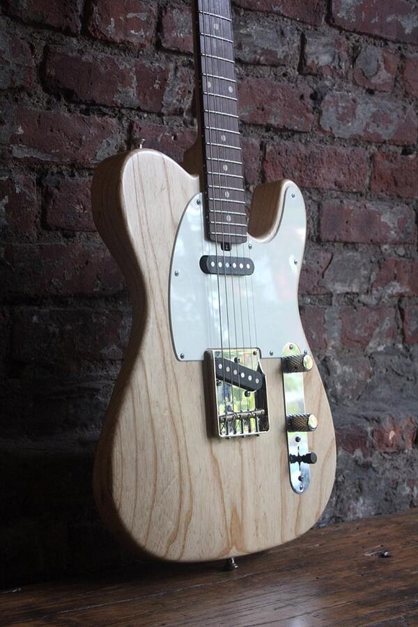 RadackGuitars's tweet photo. Excited to show this natural ash Pony seasoned by @_scottymetz_ at @BklynGuitarShow Sun. 9/22. Come say hey! http://t.co/DrKjX7oVj6